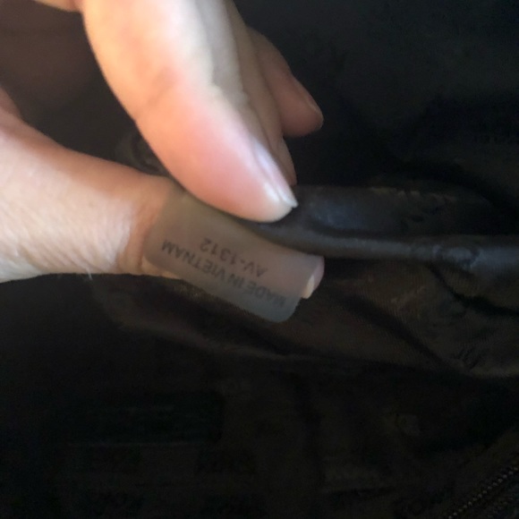 Michael Kors large cross body - Picture 4 of 4